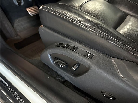 Volvo V70 21 of 26