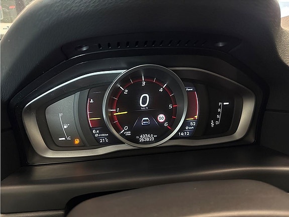 Volvo V70 16 of 26