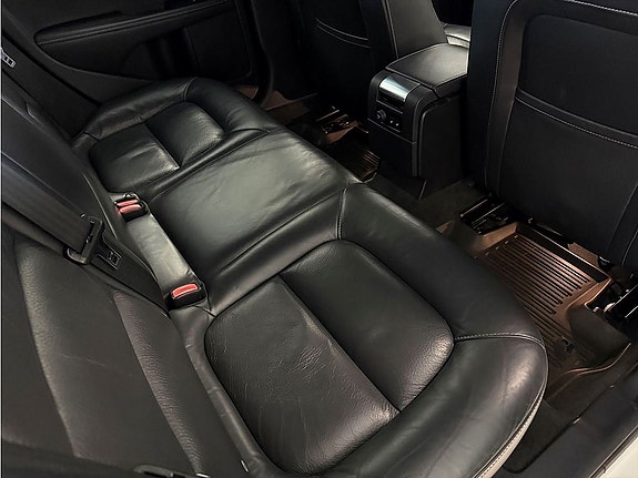 Volvo V70 22 of 26