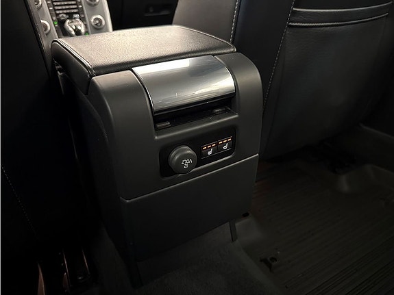 Volvo V70 23 of 26