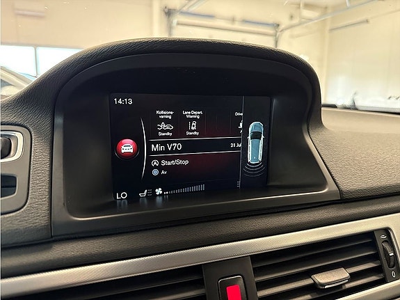 Volvo V70 11 of 26