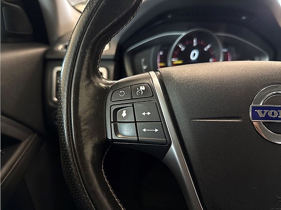 Volvo V70 15 of 26