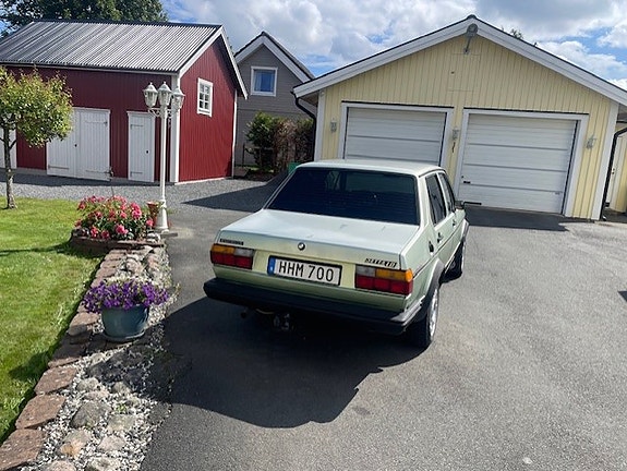 Volkswagen Jetta 4 of 9
