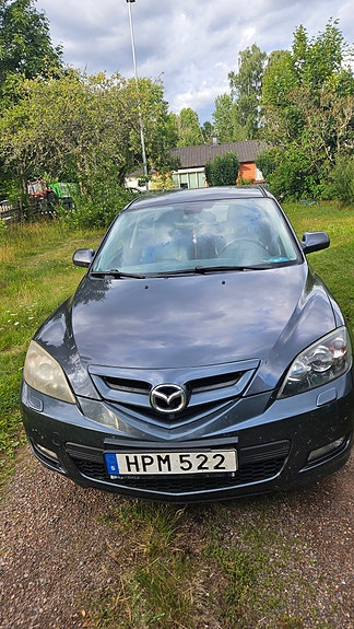 Mazda 3 3 of 5