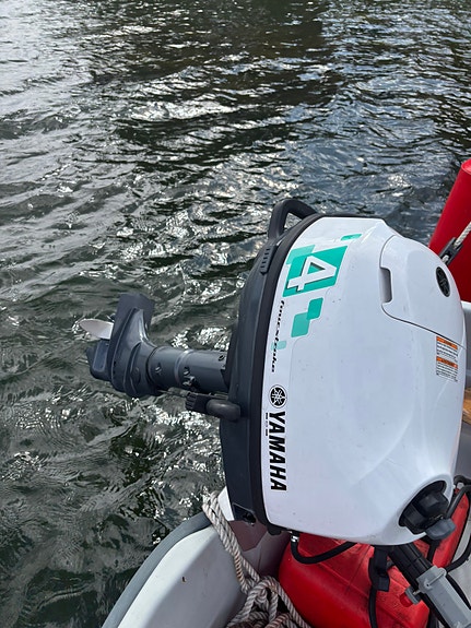 Terhi 385 med 4 hk Yamaha fyrtaktare 4 of 5