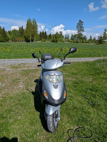 Kymco Movie 150 2 of 4