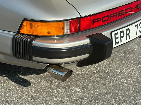 Porsche 911 7 of 9