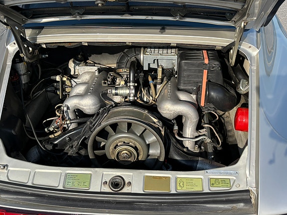 Porsche 911 9 of 9