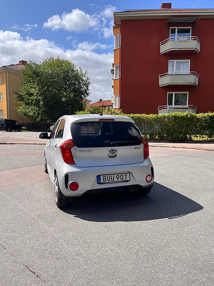 Kia Picanto 5 of 5