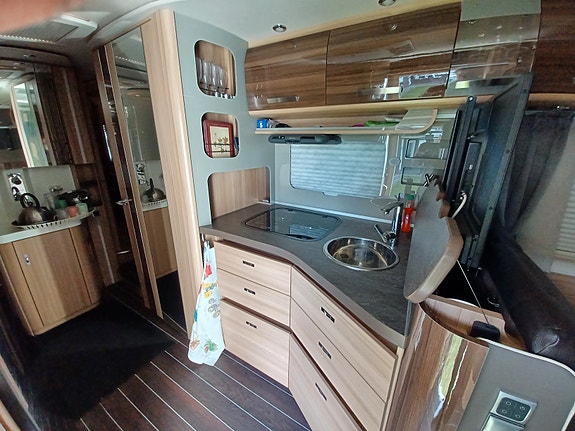Knaus SUN I 900 LX Queenbed 11 of 27