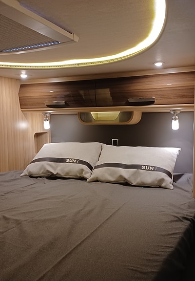 Knaus SUN I 900 LX Queenbed 21 of 27