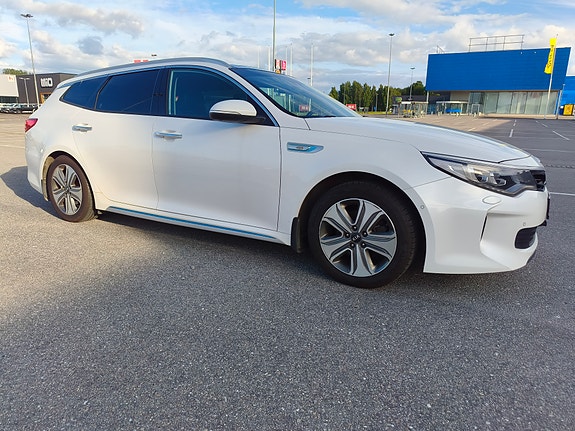 Kia Optima 2 of 5