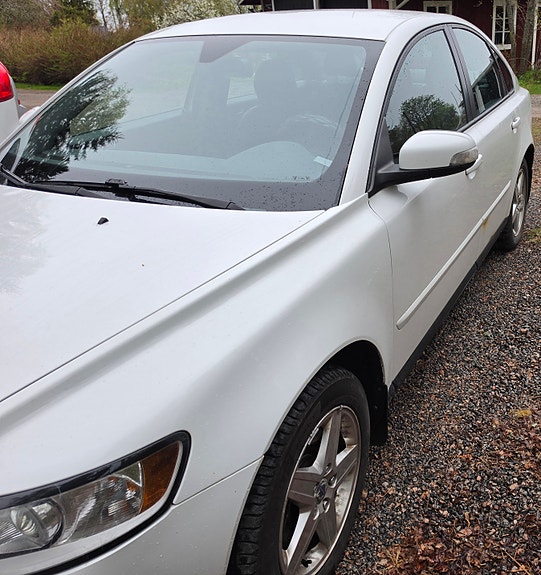 Volvo S40 3 of 4
