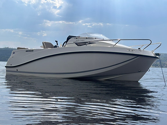 Quicksilver Active 505 Cabin 3 of 10