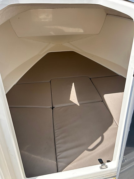 Quicksilver Active 505 Cabin 10 of 10