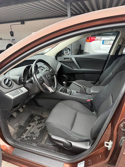 Mazda 3 9 of 11