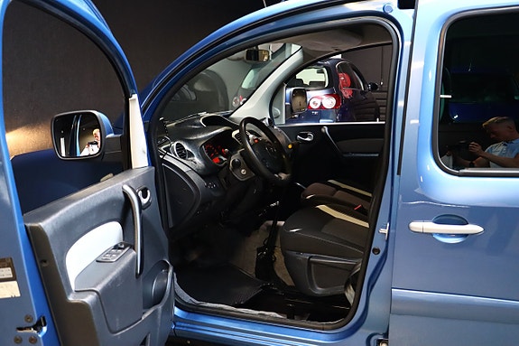 Renault Kangoo Express 8 of 27