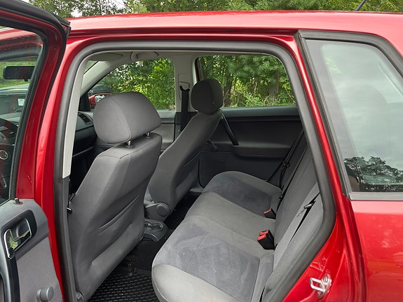 Volkswagen Polo 7 of 8