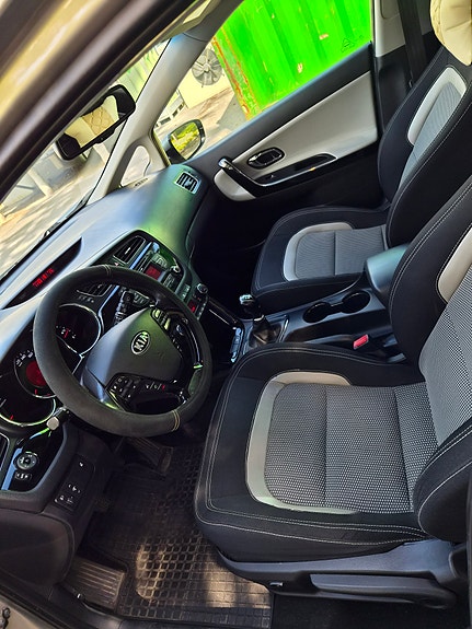 Kia Ceed 12 of 18