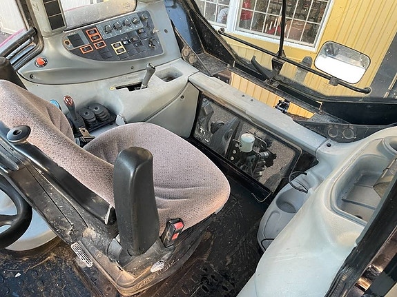 Valtra N 103 10 of 11