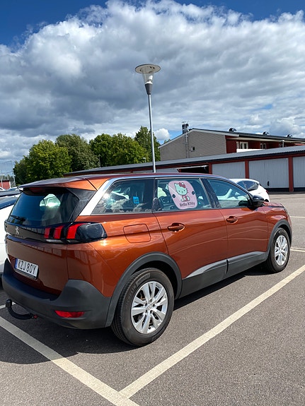 Peugeot 5008 3 of 11