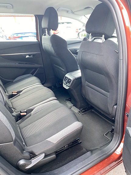 Peugeot 5008 6 of 11