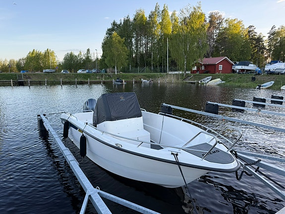 Cremo 650 CC 2023 – Första sjösättning 2025 – Yamaha F130XA – Endast 50 timmar 2 of 5