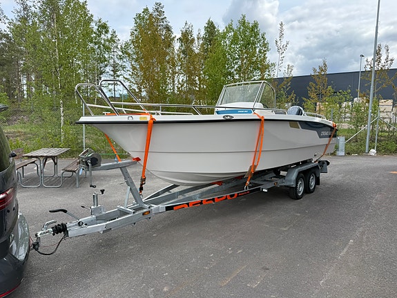 Cremo 650 CC 2023 – Första sjösättning 2025 – Yamaha F130XA – Endast 50 timmar 3 of 5