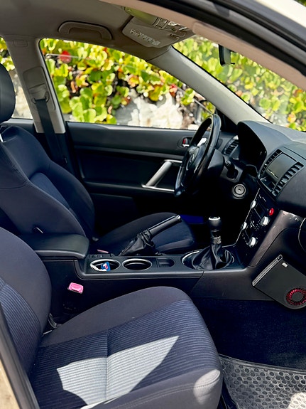 Subaru Legacy 7 of 10