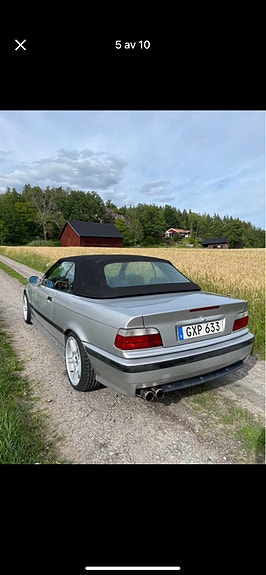 BMW 320i 5 of 5