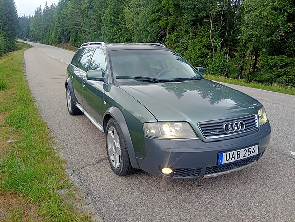 Audi A6 allroad 2 of 5