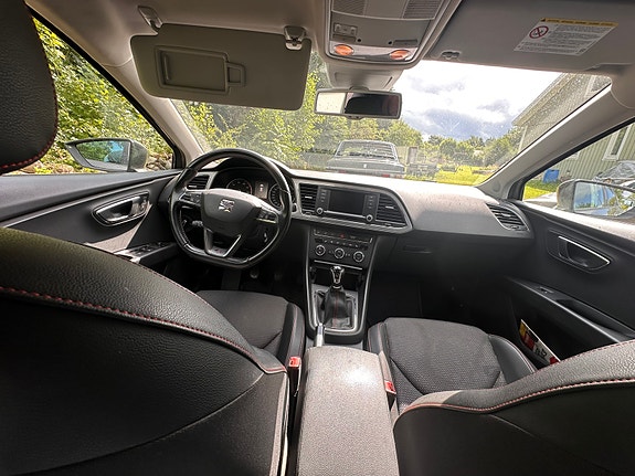 Seat Leon 3 of 4