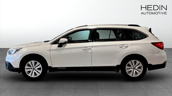 Subaru Legacy 6 of 9
