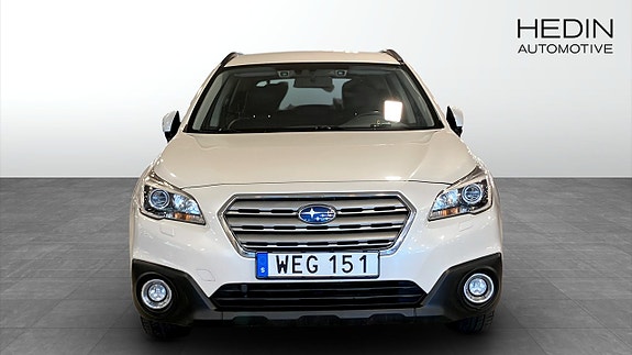 Subaru Legacy 8 of 9