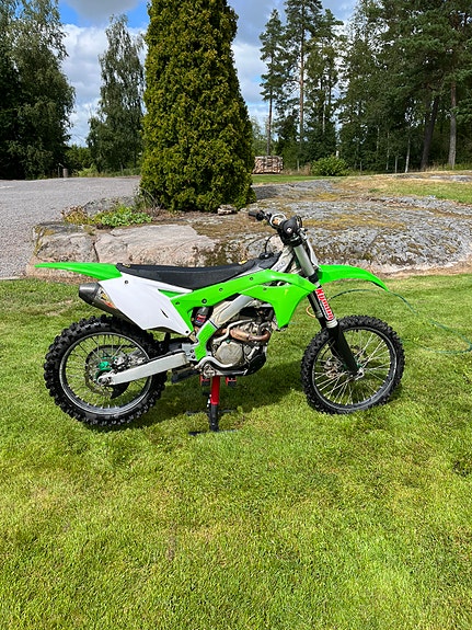 Kawasaki KX250 2 of 6