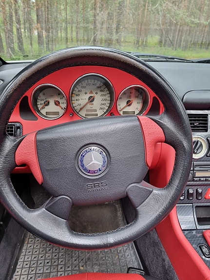 Mercedes-Benz SLK230 6 of 6