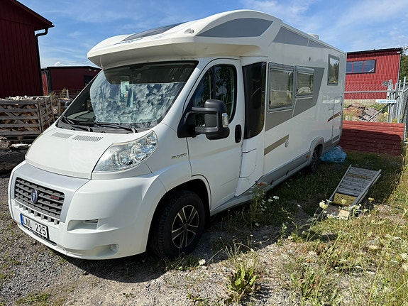 Elnagh Prince 530 L 2 of 9