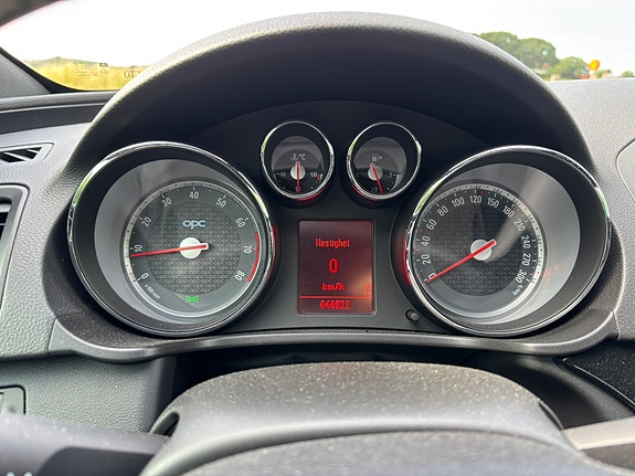 Opel Insignia 4 of 5