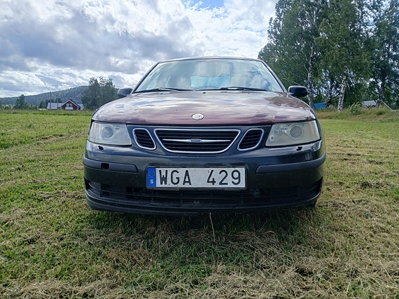 Saab 9-3 2 of 5