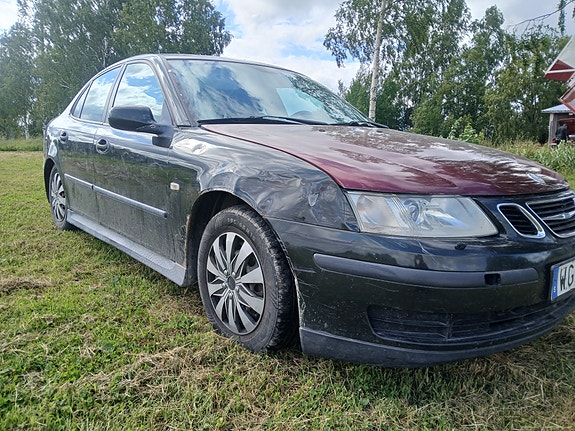 Saab 9-3 4 of 5