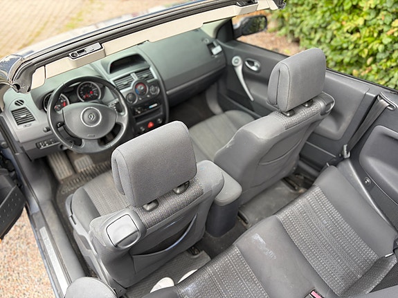 Renault Megane II 5 of 8