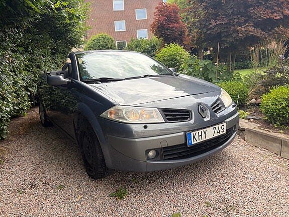 Renault Megane II 2 of 8