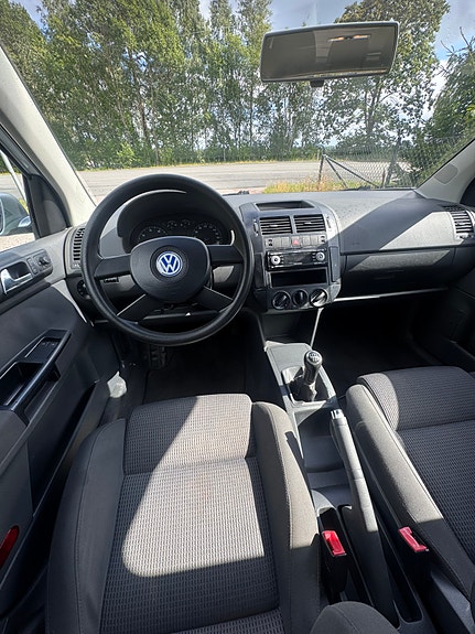 Volkswagen Polo 5 of 5