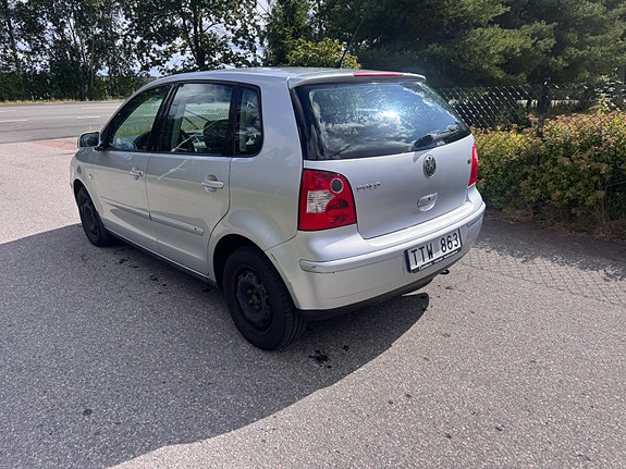 Volkswagen Polo 3 of 5