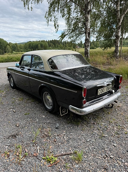Volvo Amazon 3 of 5