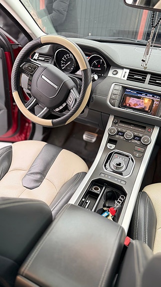 Land Rover Range Rover Evoque 12 of 13