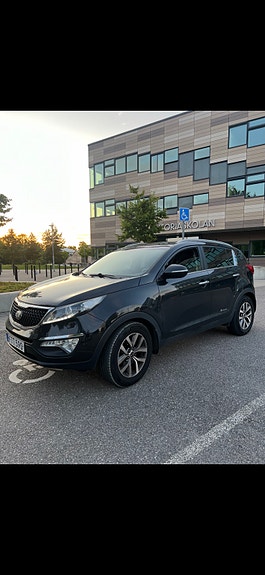 Kia Sportage 2 of 5