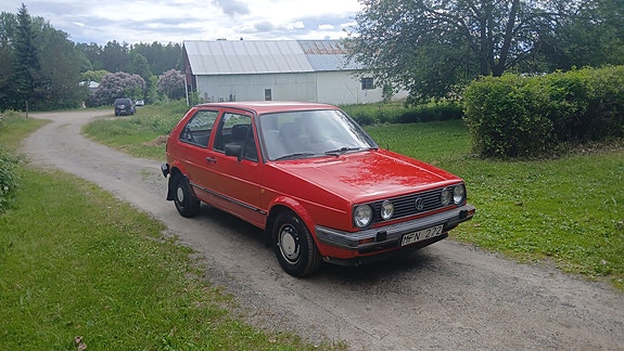 Volkswagen Golf II 2 of 4