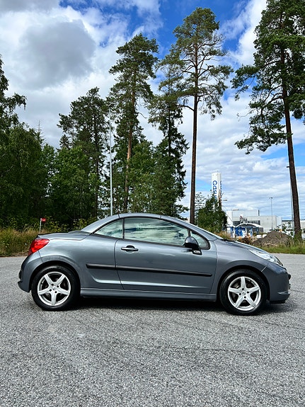 Peugeot 207 CC 15 of 16