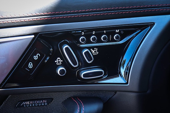 Jaguar F-TYPE 19 of 25